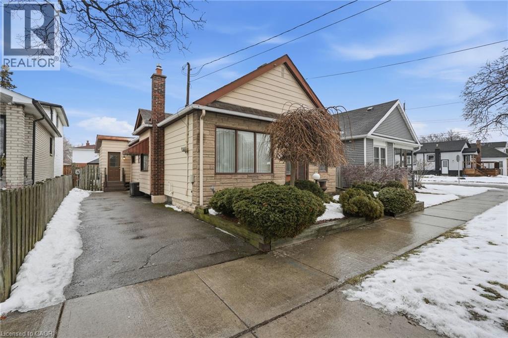 251 Brucedale Avenue E, Hamilton, ON - Outdoor