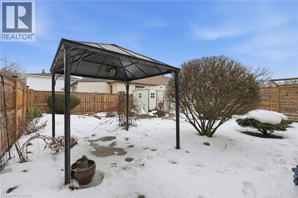 251 Brucedale Avenue E, Hamilton, ON - Outdoor