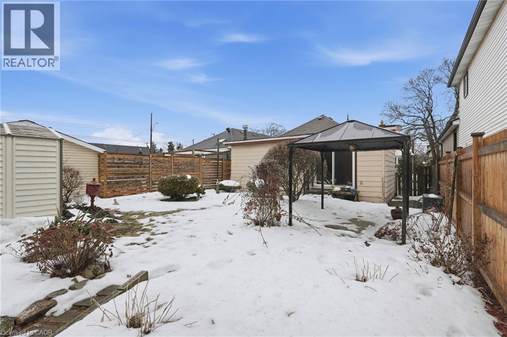 251 Brucedale Avenue E, Hamilton, ON - Outdoor