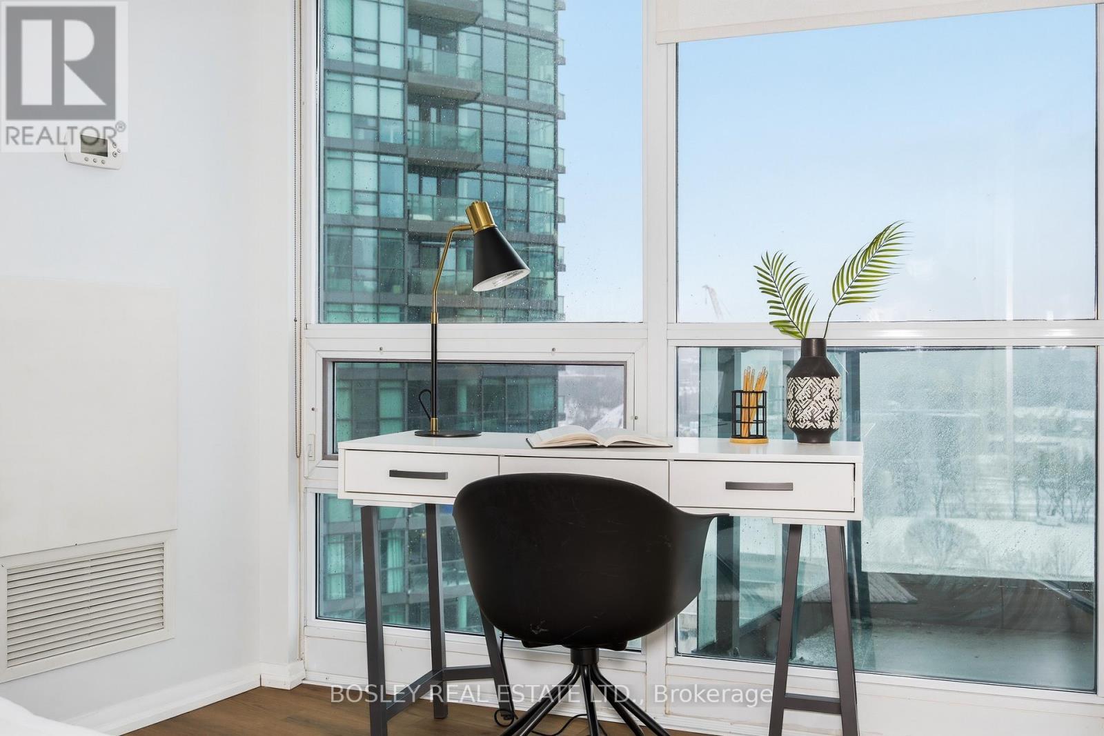 1602 - 219 Fort York Boulevard, Toronto, ON - Indoor Photo Showing Other Room