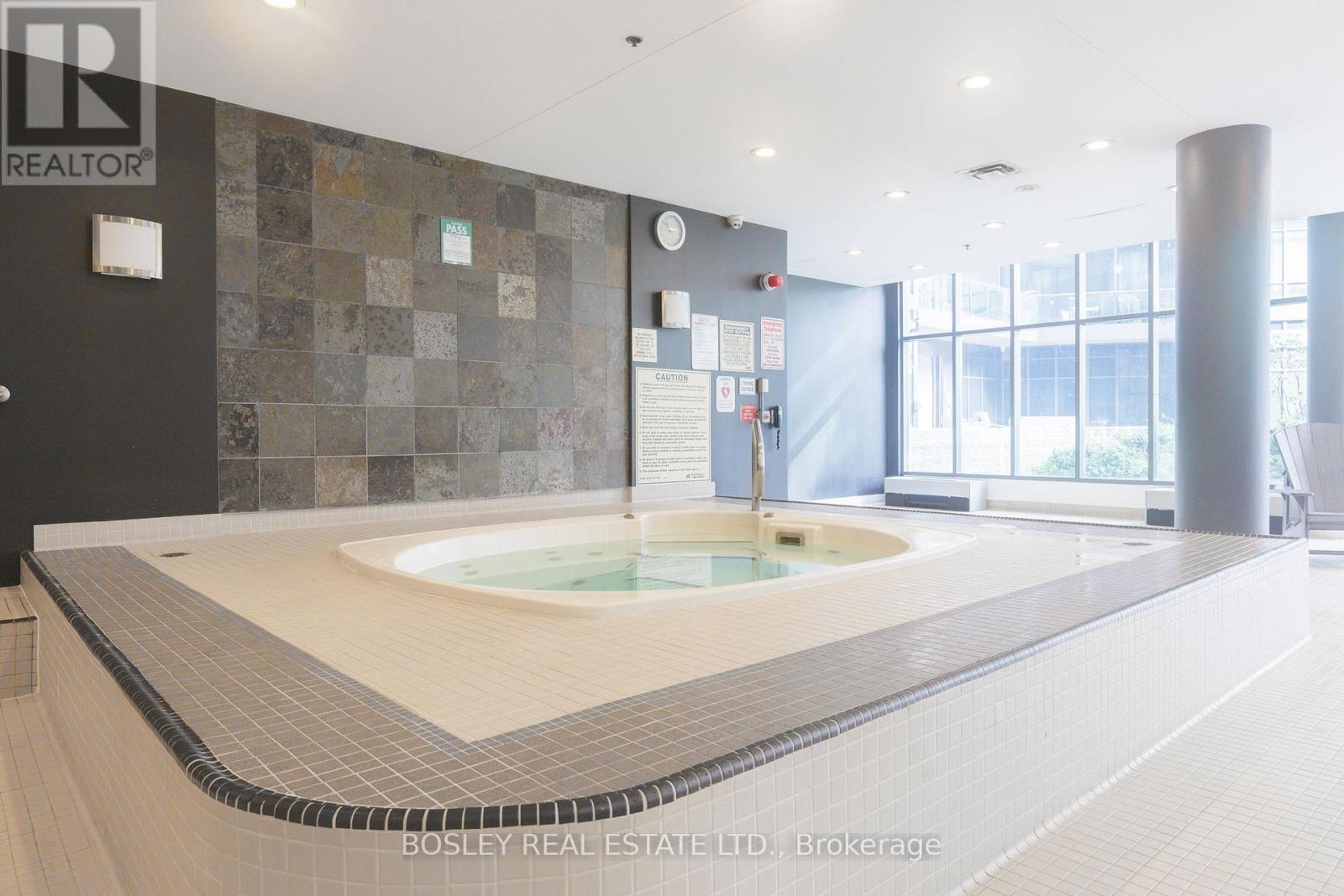 1602 - 219 Fort York Boulevard, Toronto, ON - Indoor Photo Showing Other Room