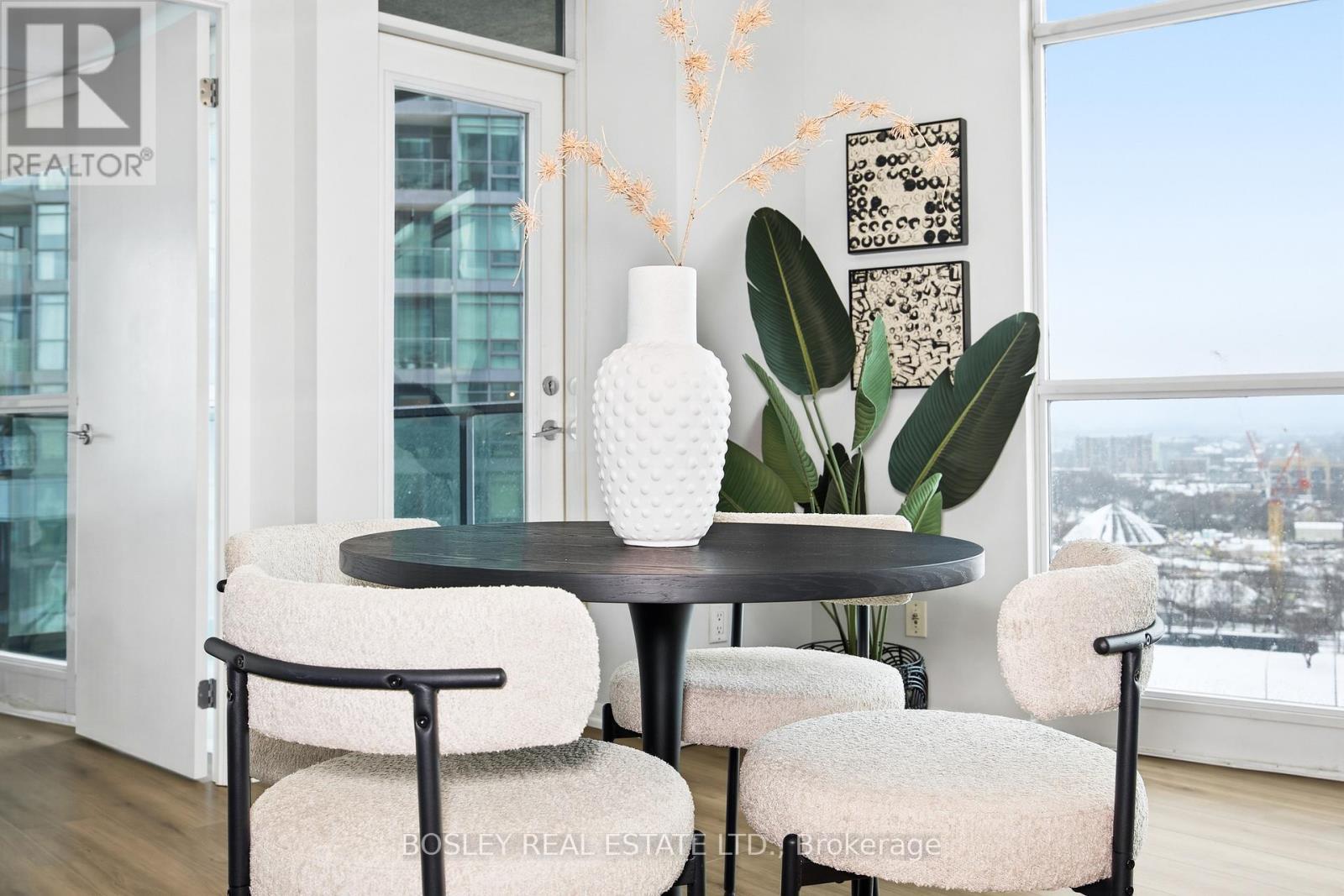 1602 - 219 Fort York Boulevard, Toronto, ON -