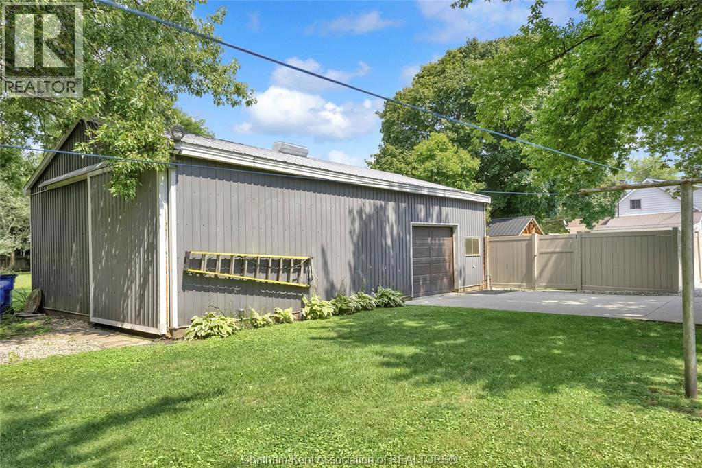 950 North Street, Dresden, ON - Outdoor