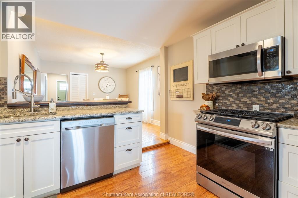 950 North Street, Dresden, ON - Indoor Photo Showing Kitchen