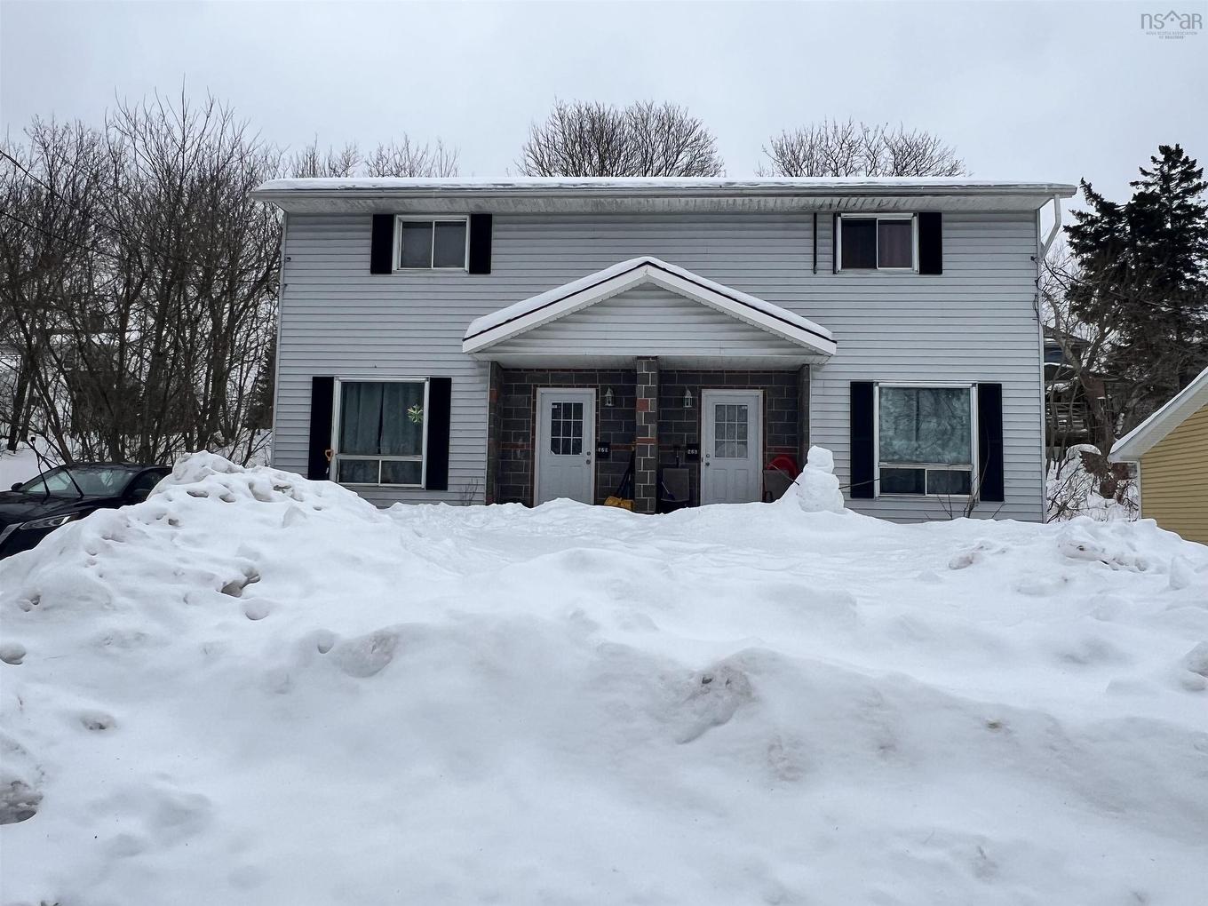 520/526 Pleasant Street, New Glasgow, NS