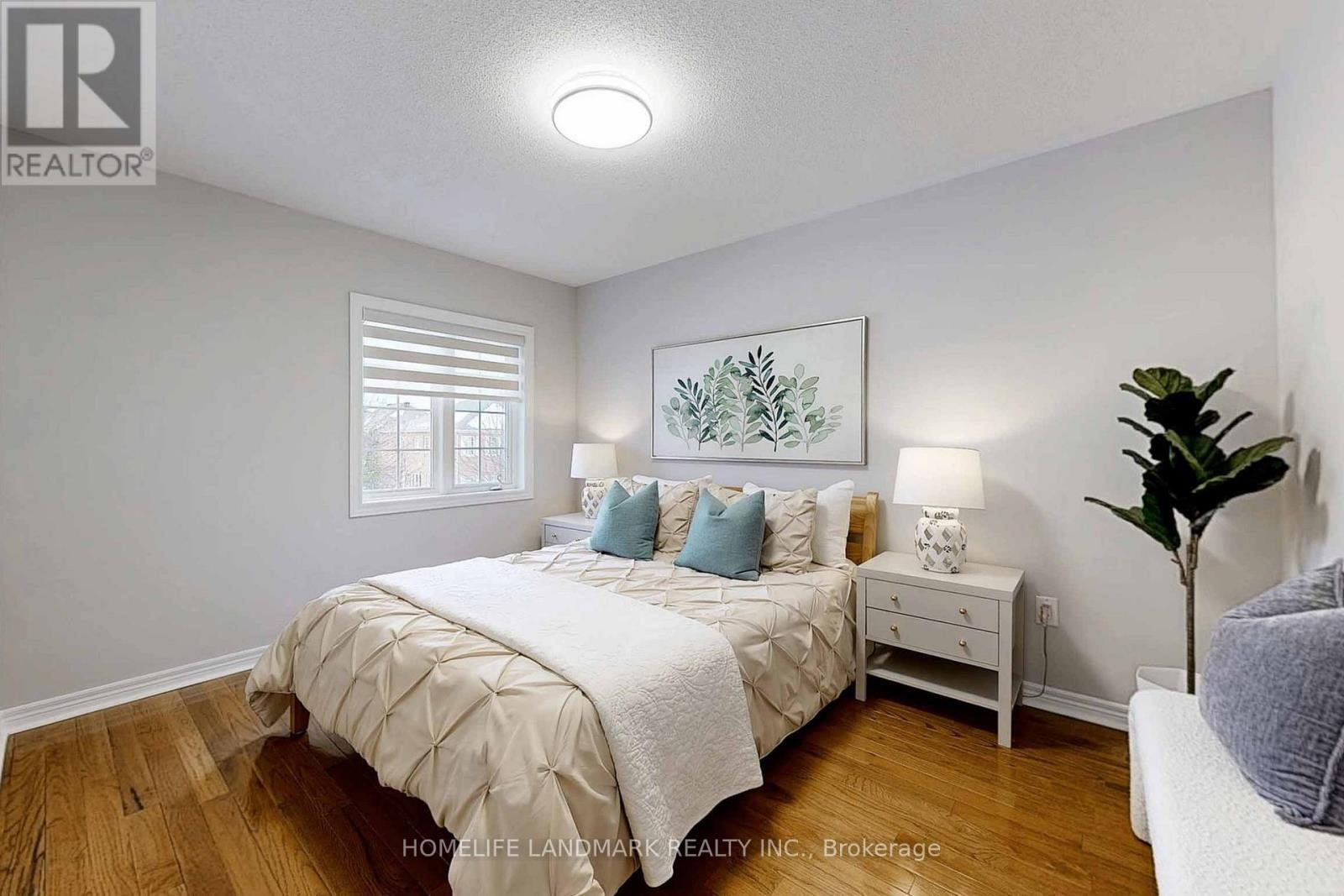 18 Olympus Drive, Richmond Hill, ON - Indoor Photo Showing Bedroom