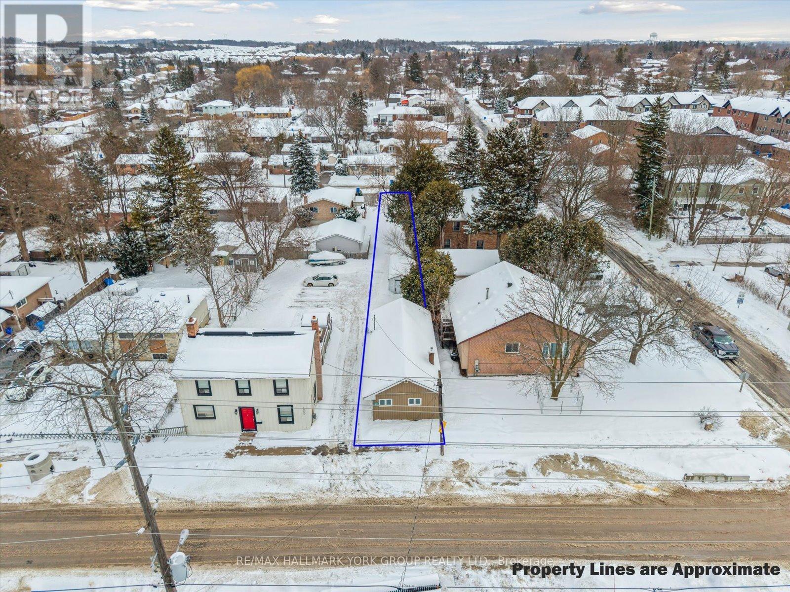 19273 Yonge Street, East Gwillimbury, ON - Outdoor