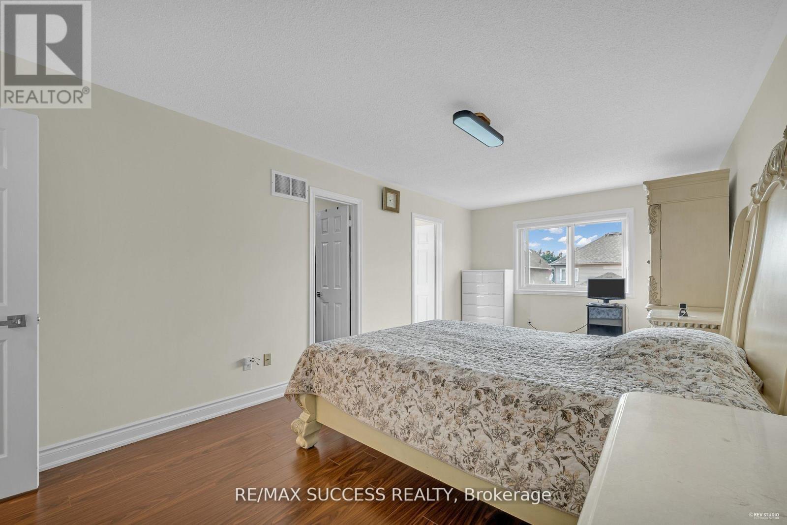 63 Blue Spruce Street, Brampton, ON - Indoor Photo Showing Bedroom