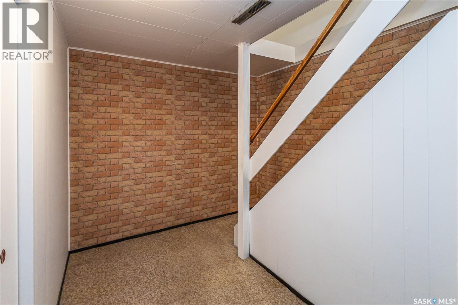 318 Montreal Avenue N, Saskatoon, SK - Indoor Photo Showing Other Room