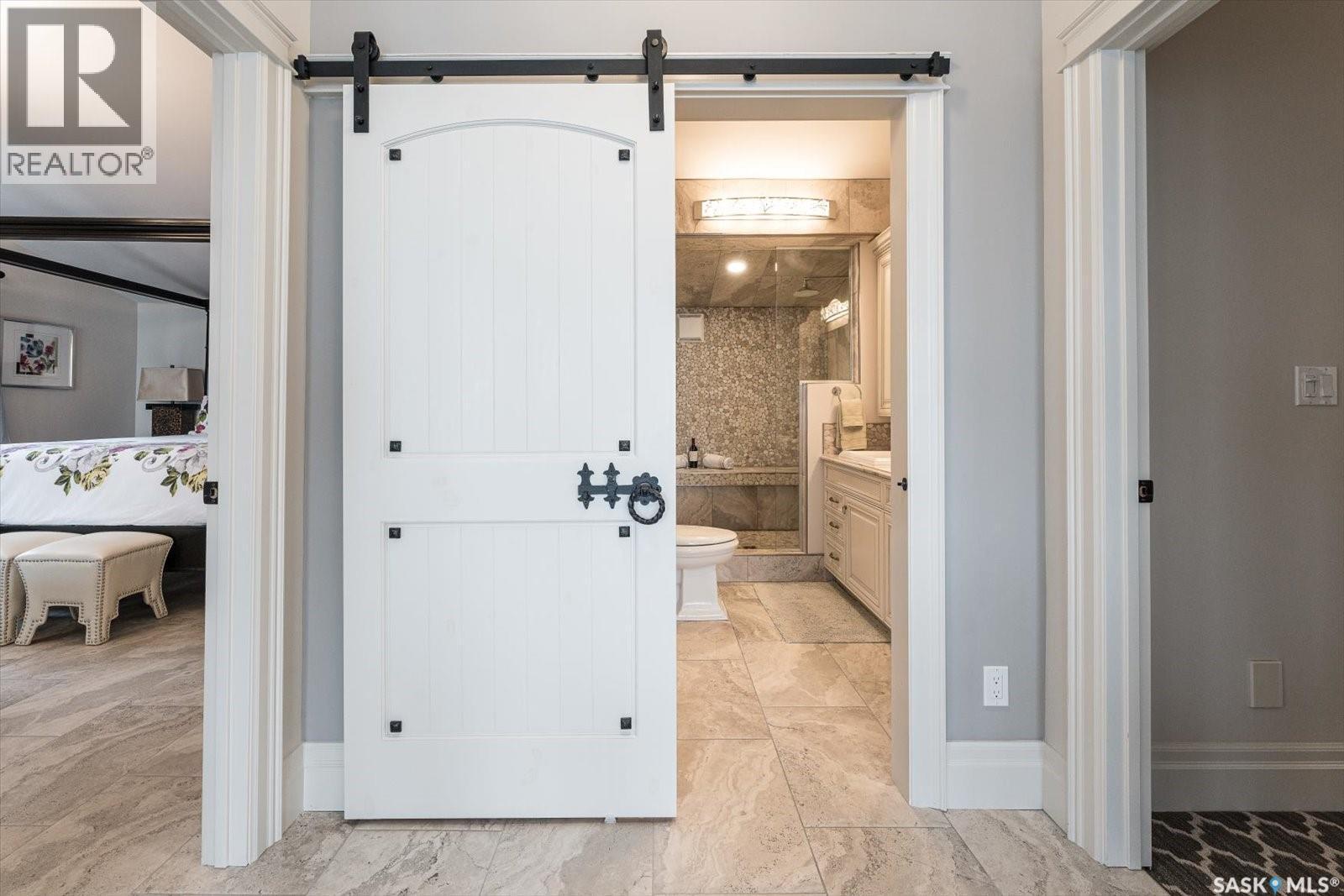 Neis Beach, Lakeland Rm No. 521, SK - Indoor