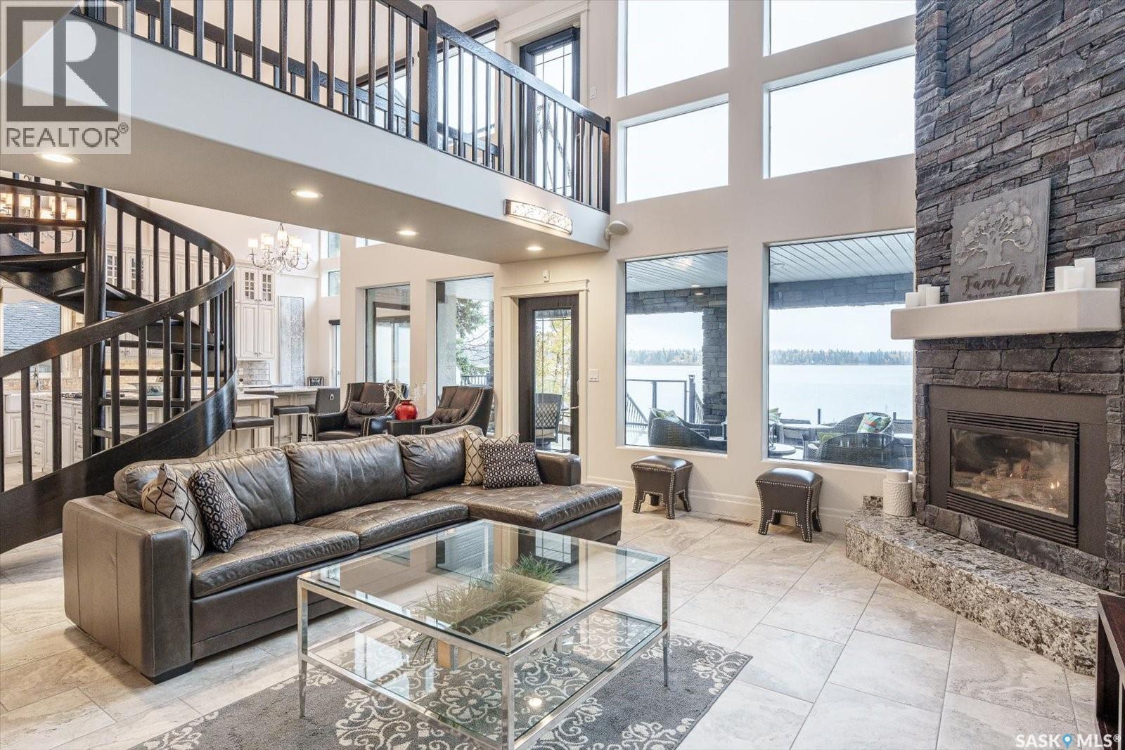 Neis Beach, Lakeland Rm No. 521, SK - Indoor Photo Showing Living Room With Fireplace