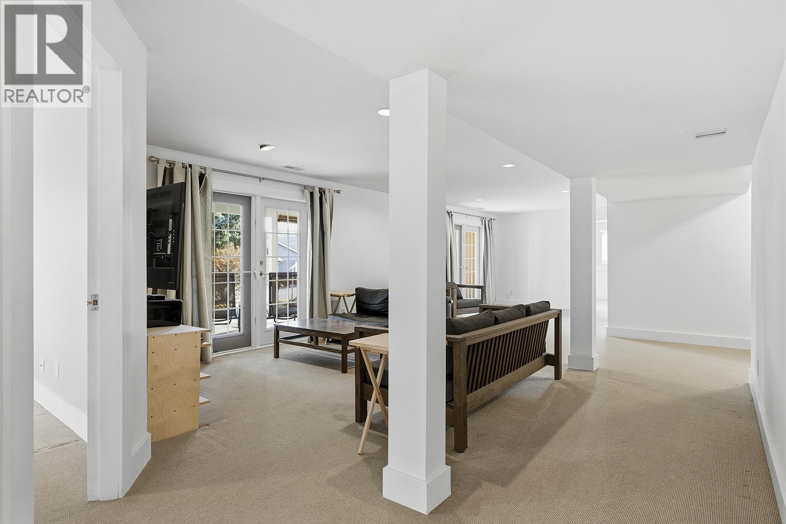 Lower Level - 745 Cassiar Crescent, Kelowna, BC - Indoor Photo Showing Other Room