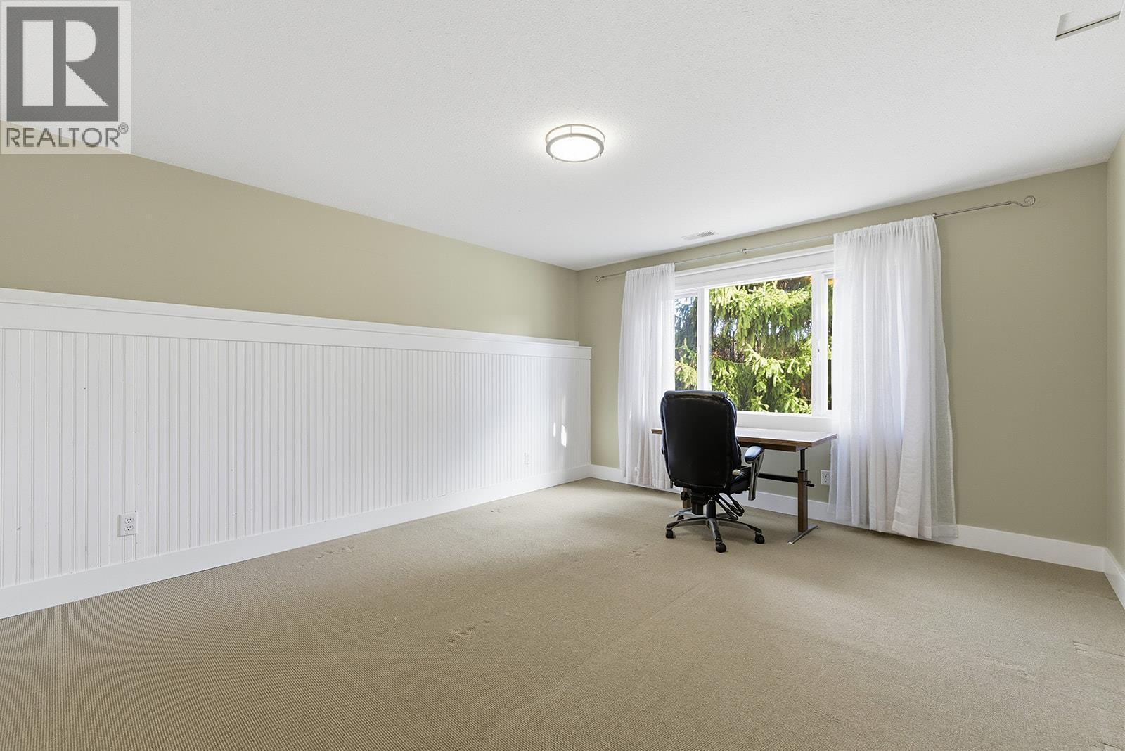 Lower Level Second Bedroom - 745 Cassiar Crescent, Kelowna, BC - Indoor