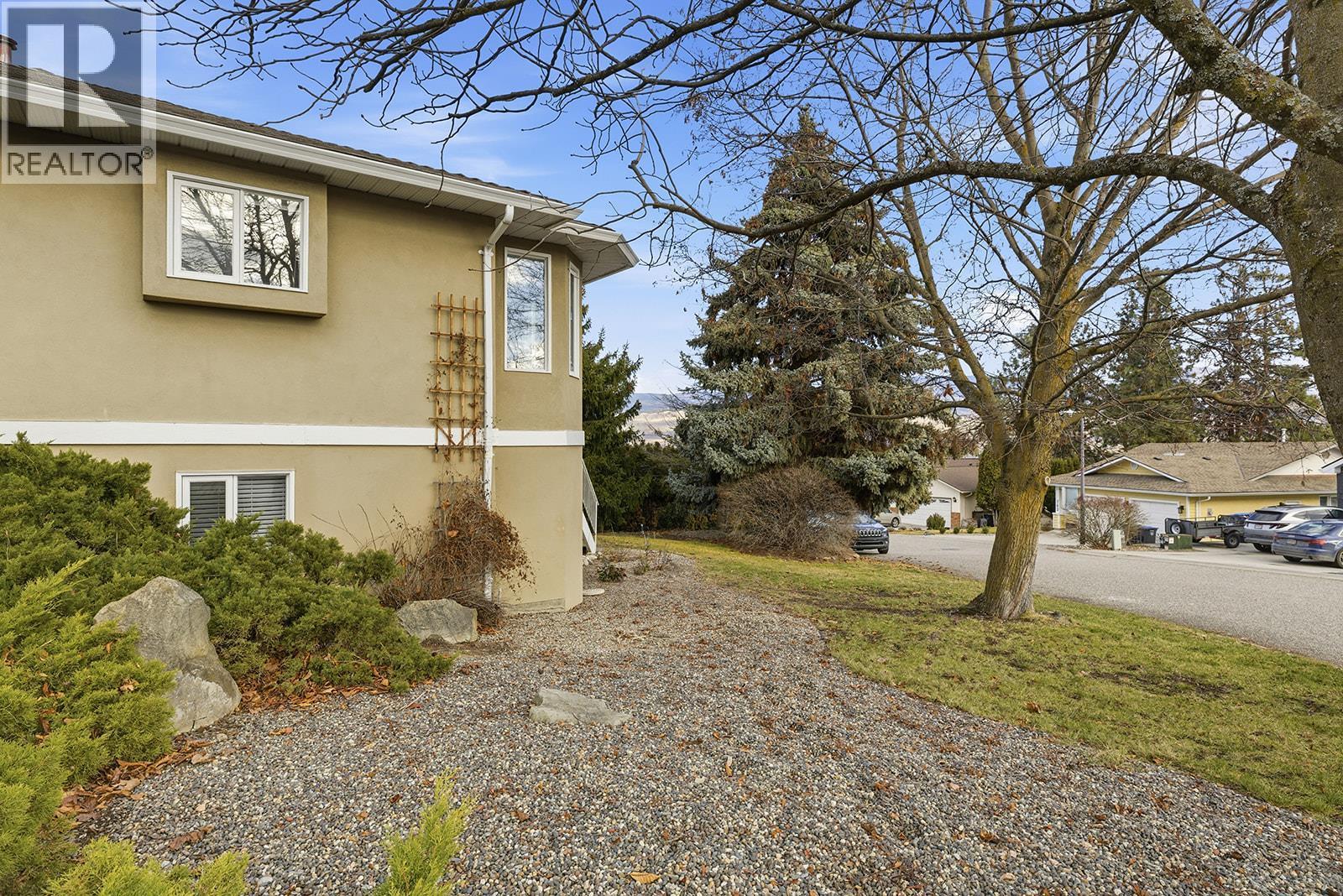 Side of Home - 745 Cassiar Crescent, Kelowna, BC - Outdoor