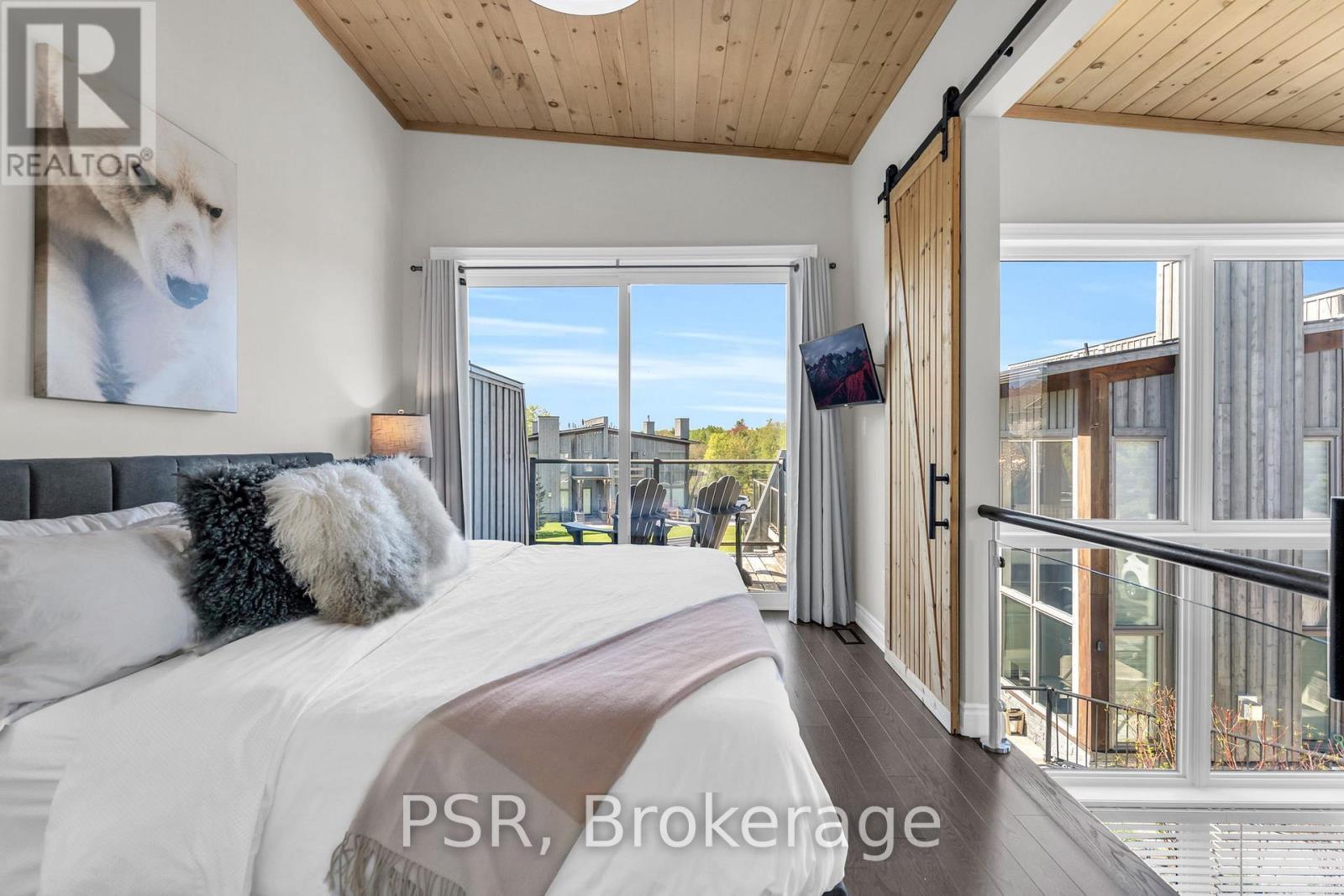 44 Carrick Trail, Gravenhurst (Wood (Gravenhurst)), ON - Indoor Photo Showing Bedroom