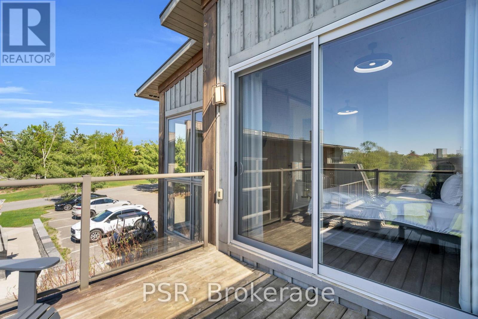 44 Carrick Trail, Gravenhurst (Wood (Gravenhurst)), ON - Outdoor With Exterior