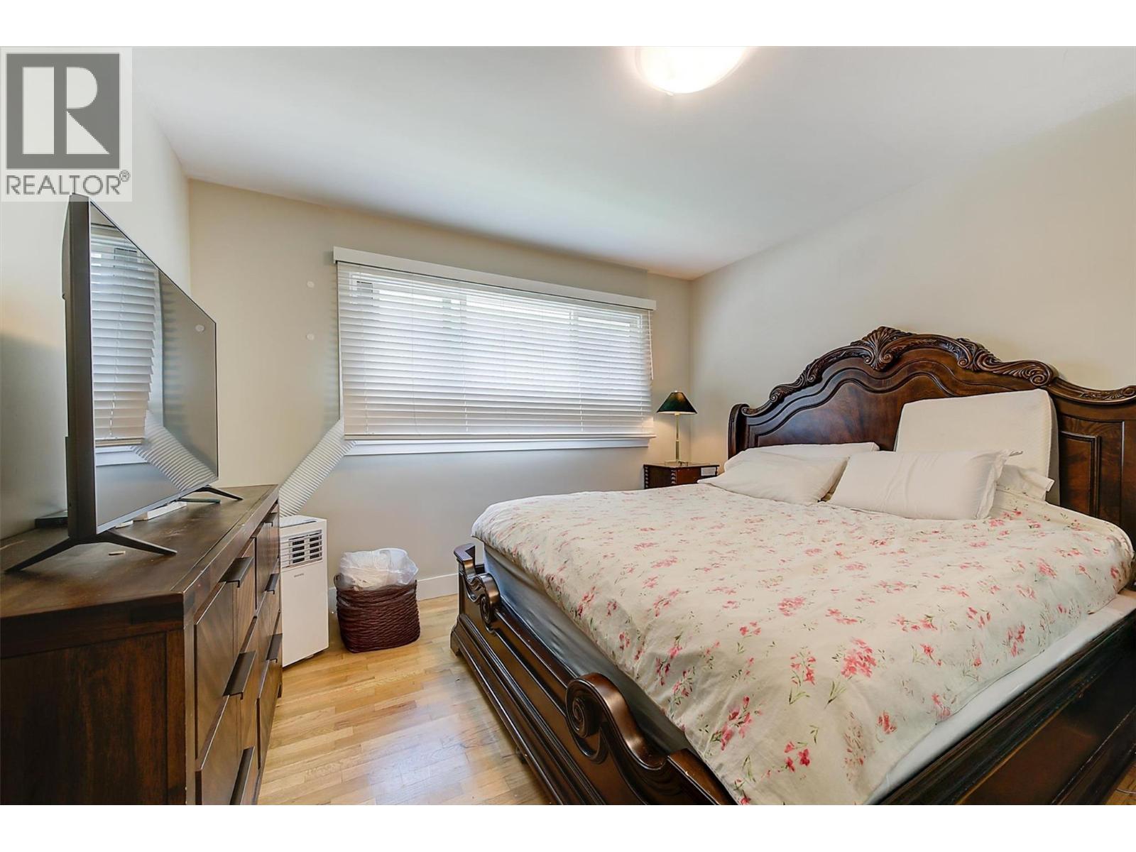 620 - 622 Birch Avenue, Kelowna, BC - Indoor Photo Showing Bedroom