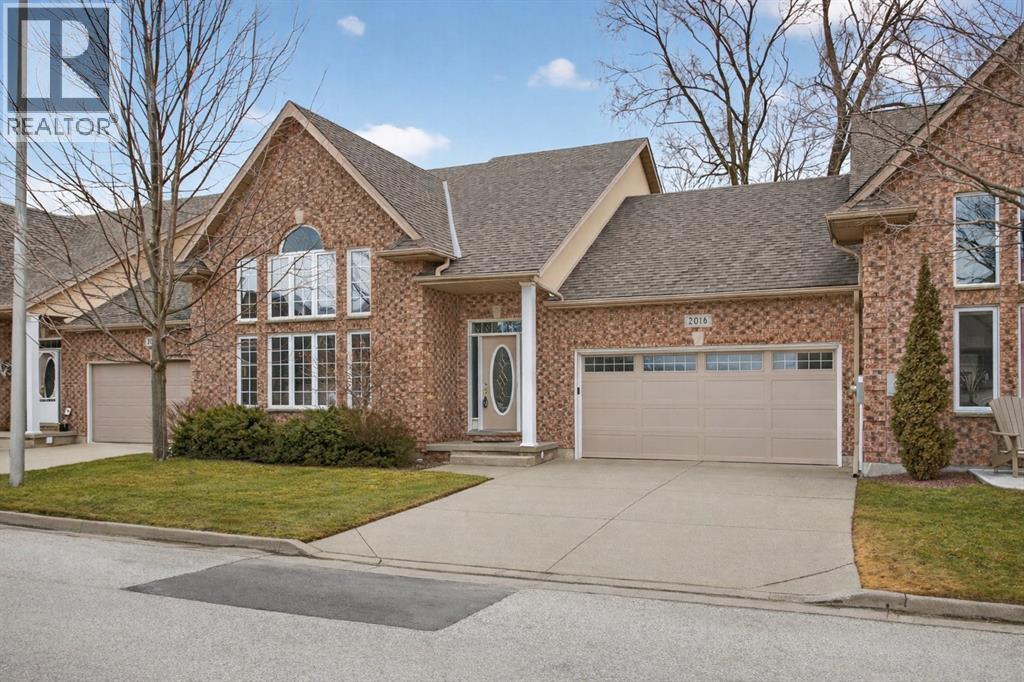 2016 Thelma Avenue, Sarnia, ON - Outdoor With Facade