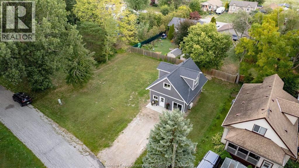 112 Windsor Avenue, Colchester, ON - Outdoor