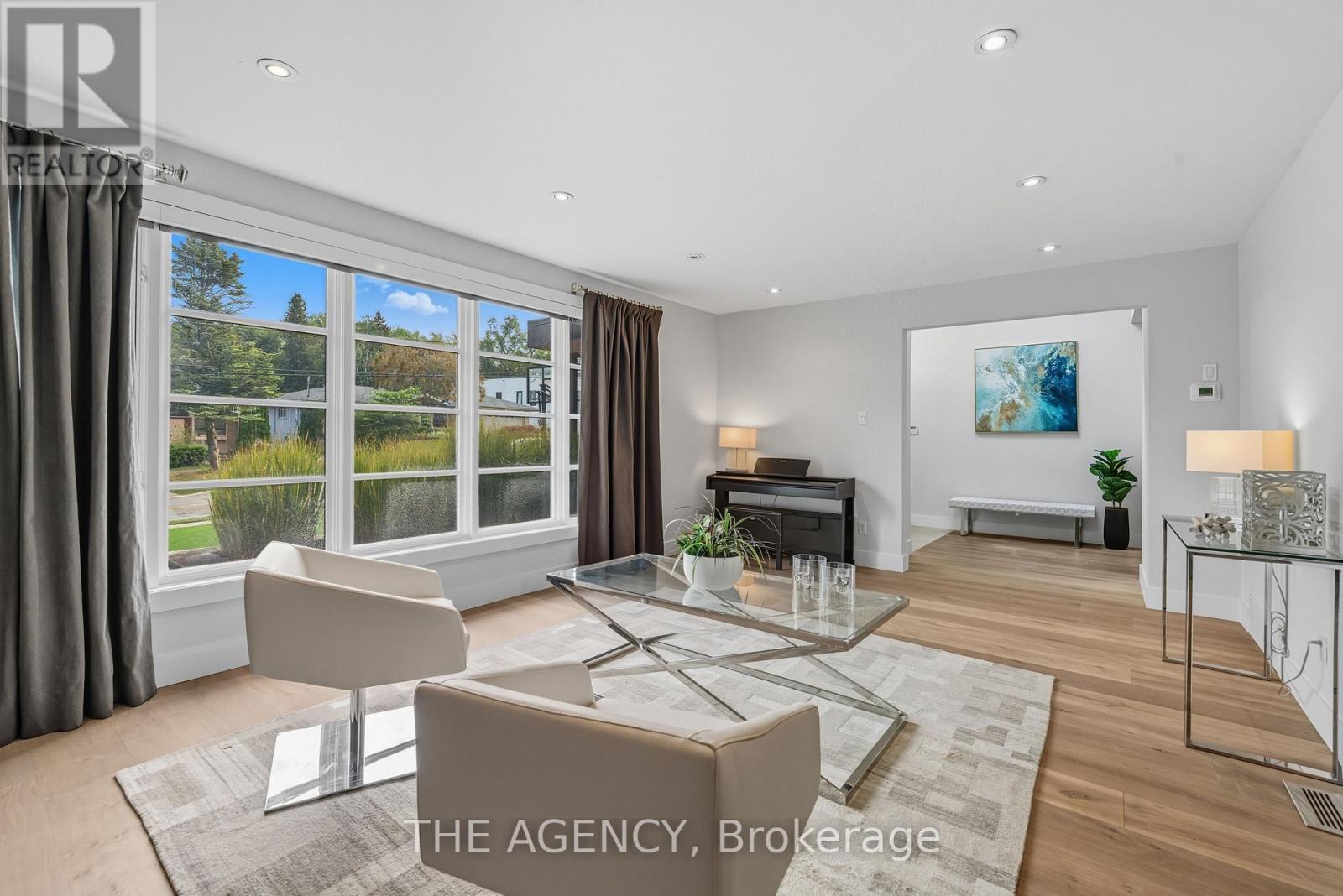 92 Citation Drive, Toronto, ON - Indoor Photo Showing Living Room