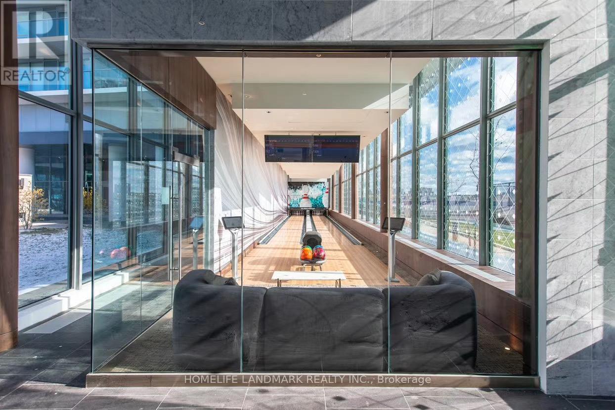 2011 - 117 Mcmahon Drive, Toronto, ON - Indoor Photo Showing Other Room