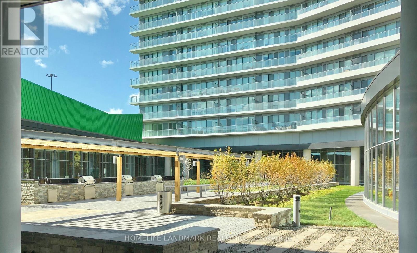 2011 - 117 Mcmahon Drive, Toronto, ON -