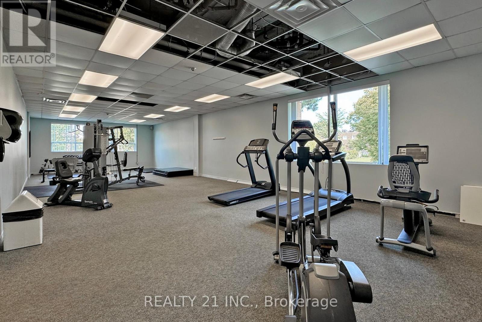 607 - 1665 Pickering Parkway, Pickering, ON - Indoor Photo Showing Gym Room