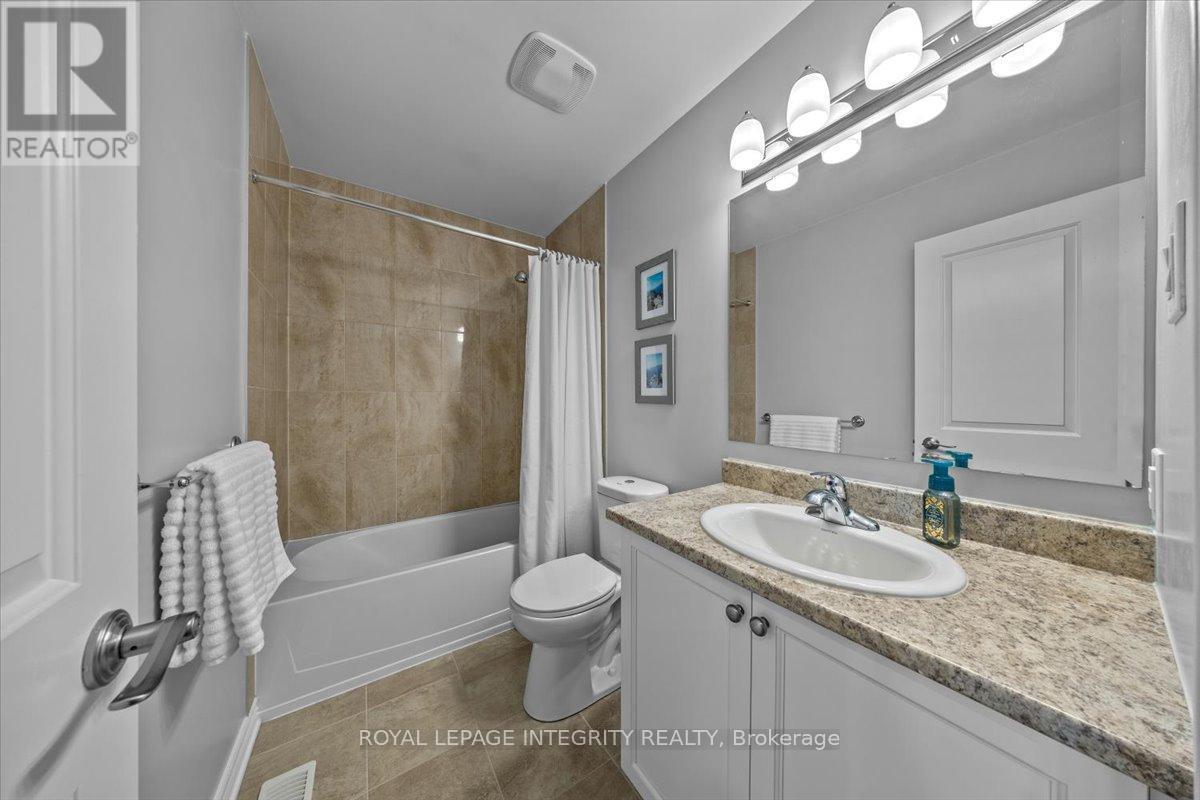 259 Hepatica Way, Ottawa, ON - Indoor Photo Showing Bathroom