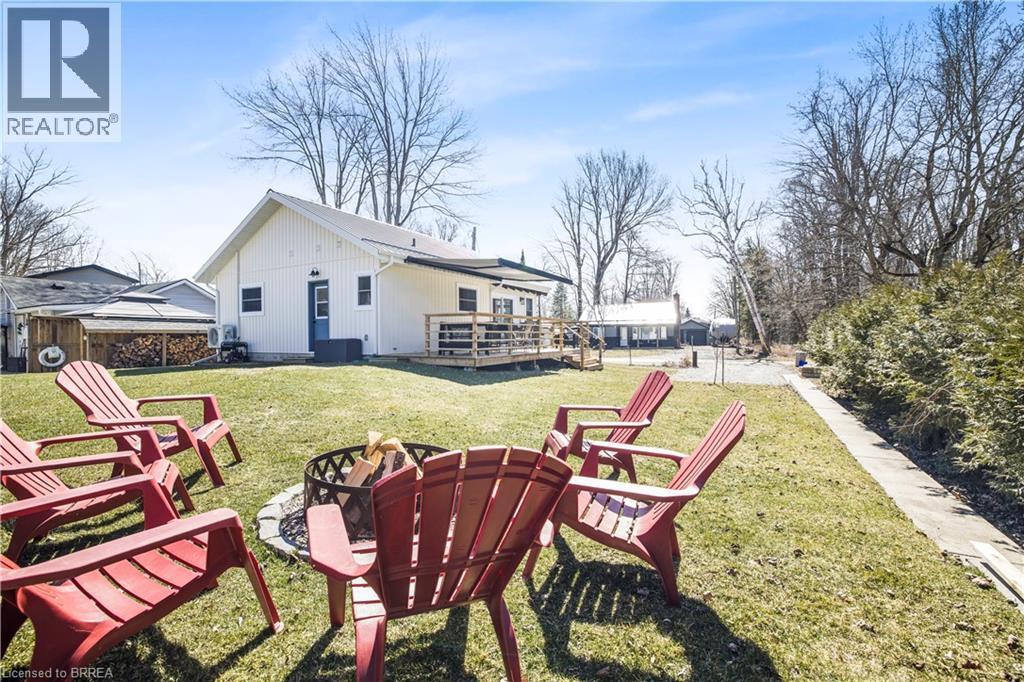 7 Pellum Street, Turkey Point, ON - Outdoor With Deck Patio Veranda