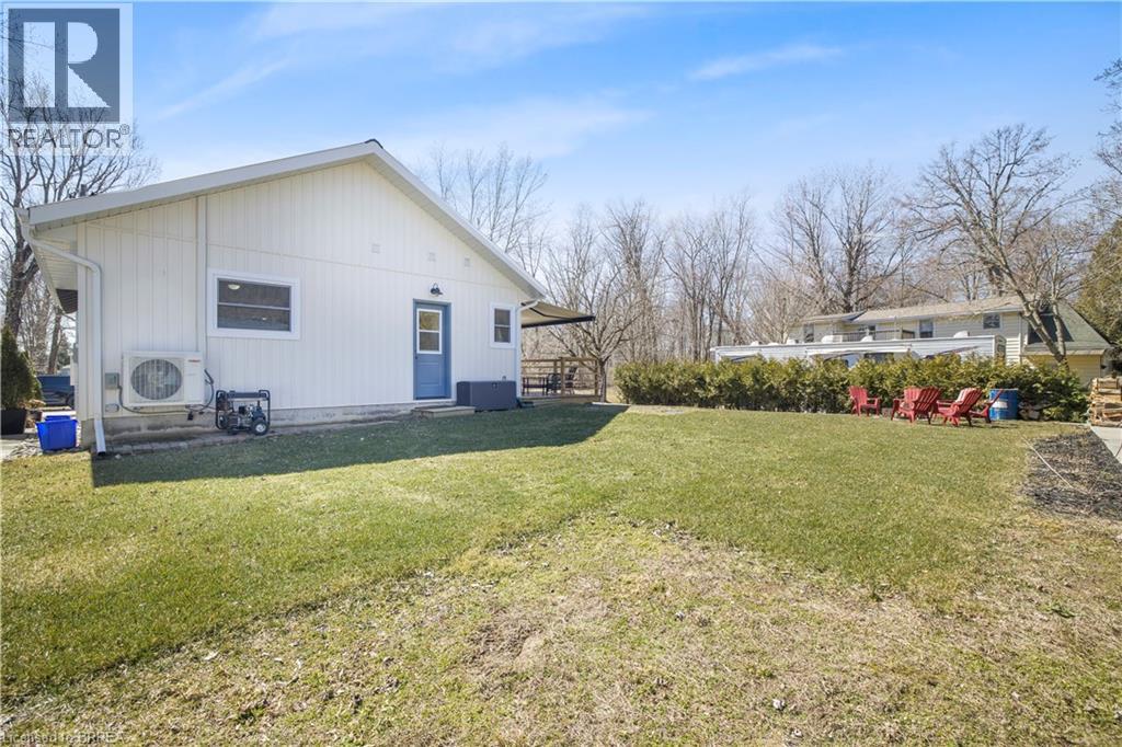 7 Pellum Street, Turkey Point, ON - Outdoor