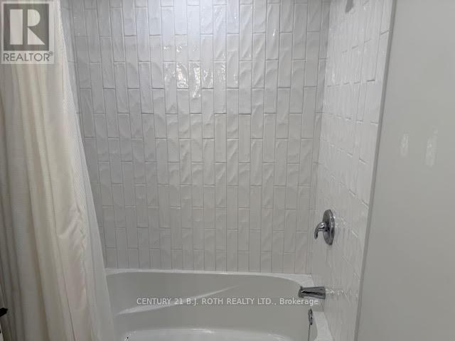 86 Doran Road, Springwater, ON - Photo Showing Bathroom