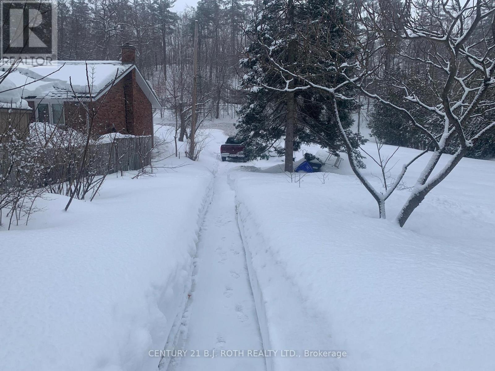 86 Doran Road, Springwater, ON - Outdoor