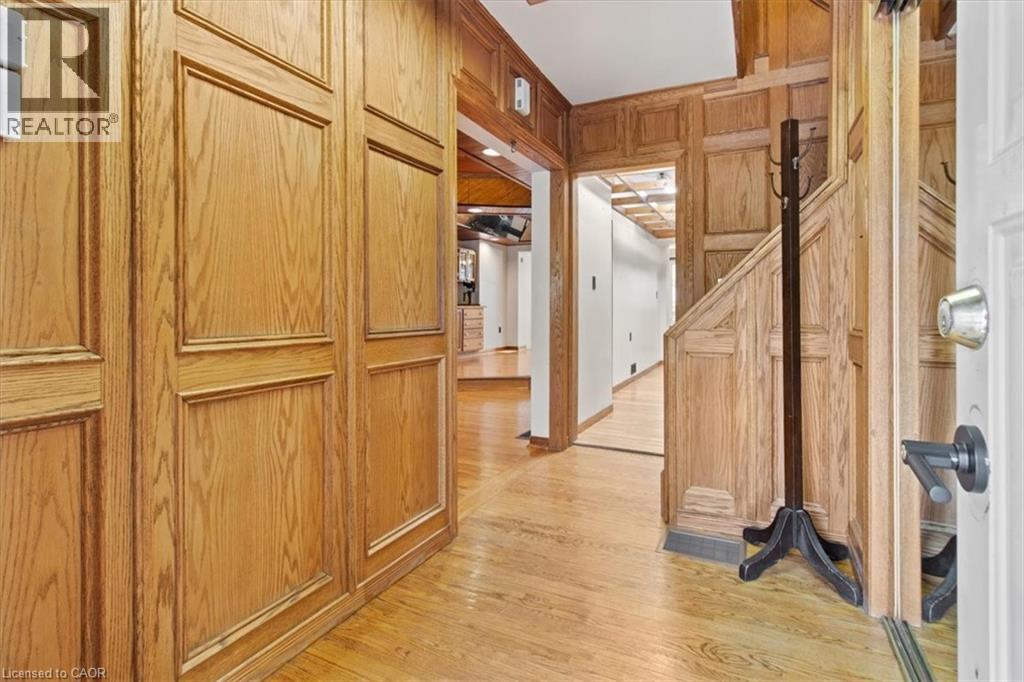 28 Glendale Avenue S, Hamilton, ON - Indoor Photo Showing Other Room