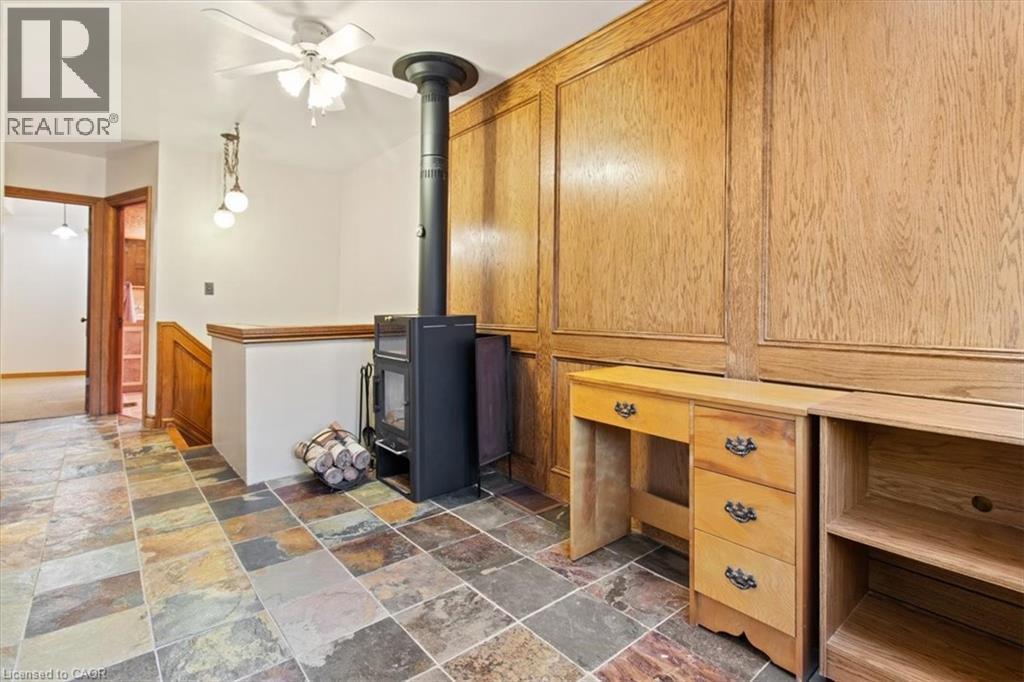 28 Glendale Avenue S, Hamilton, ON - Indoor Photo Showing Other Room