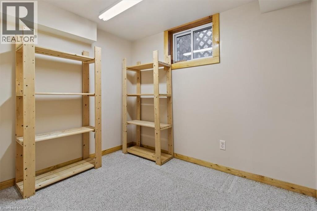 28 Glendale Avenue S, Hamilton, ON - Indoor Photo Showing Other Room