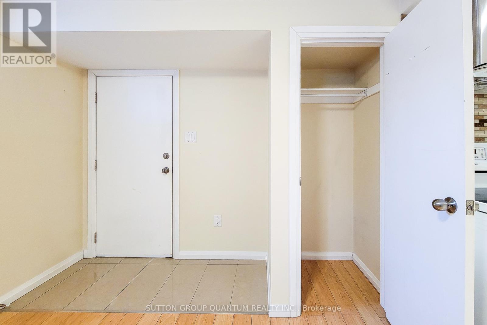Front Closet - #Lower - 1333 Epton Crescent, Mississauga, ON - Indoor Photo Showing Other Room