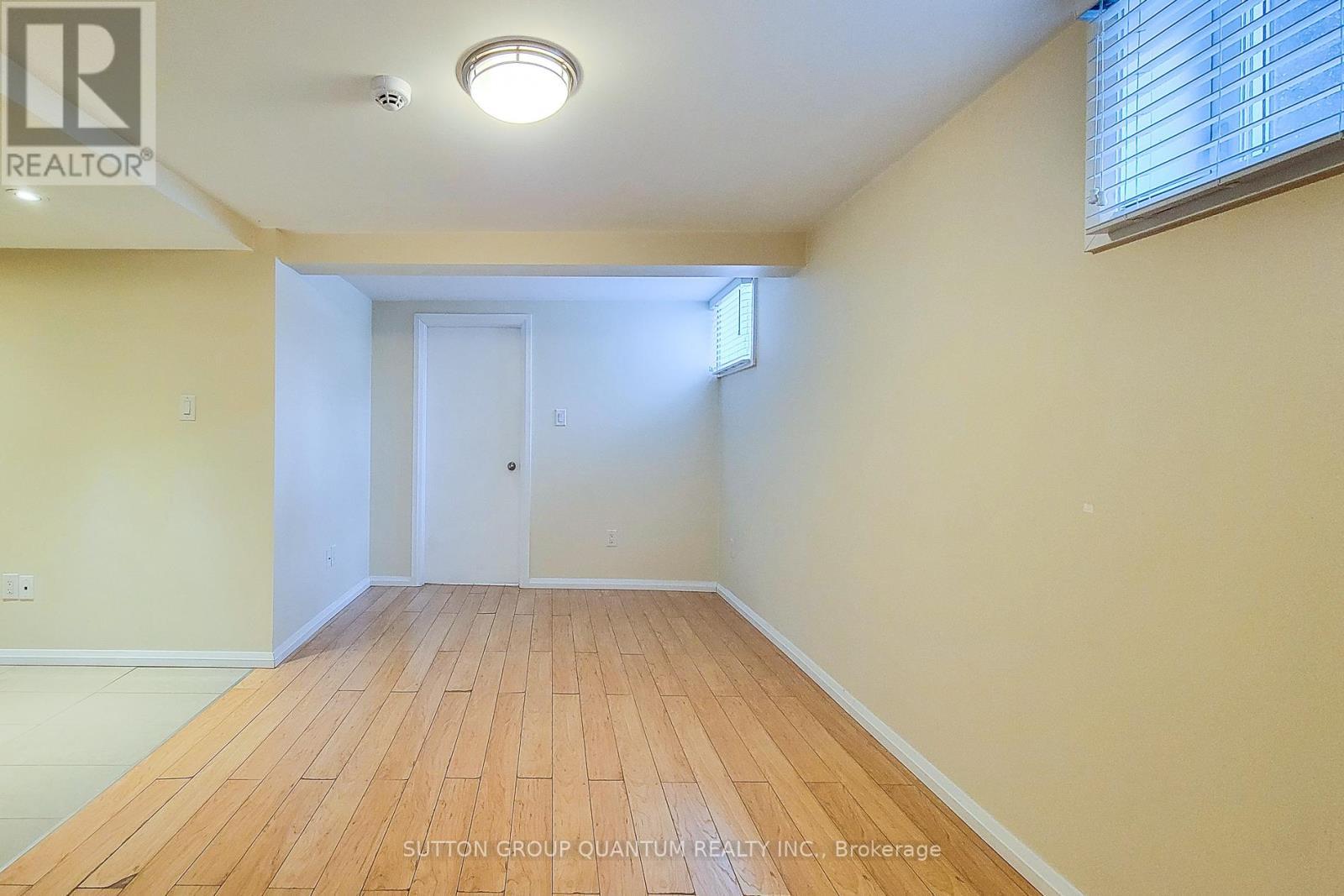 Living Room - #Lower - 1333 Epton Crescent, Mississauga, ON - Indoor Photo Showing Other Room