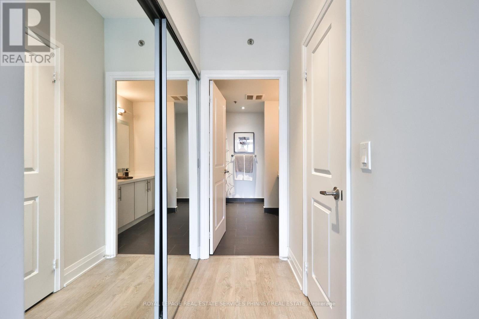 1709 - 55 Speers Road, Oakville, ON - Indoor Photo Showing Other Room