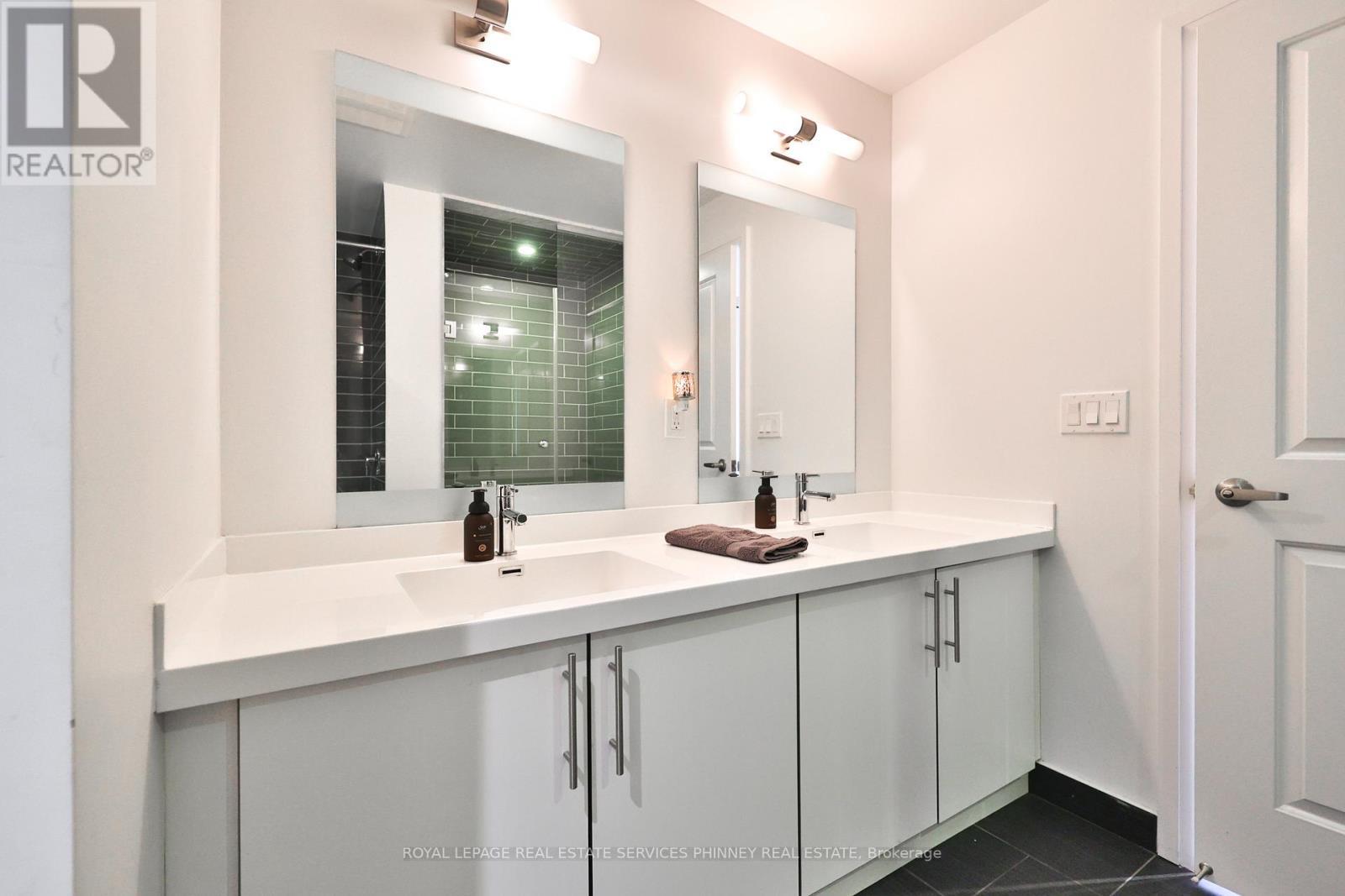 1709 - 55 Speers Road, Oakville, ON - Indoor Photo Showing Bathroom