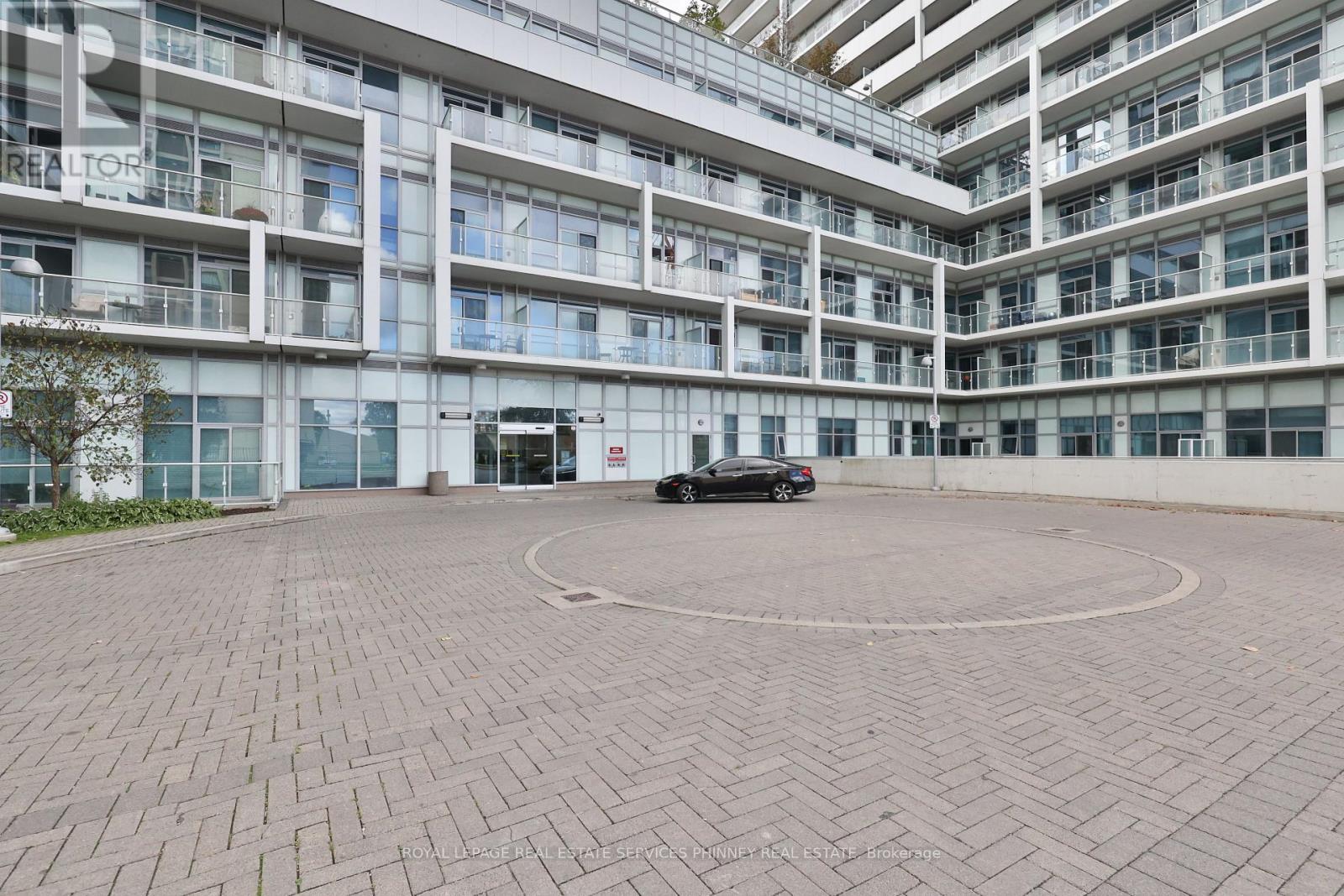 1709 - 55 Speers Road, Oakville, ON - Outdoor With Balcony With Facade