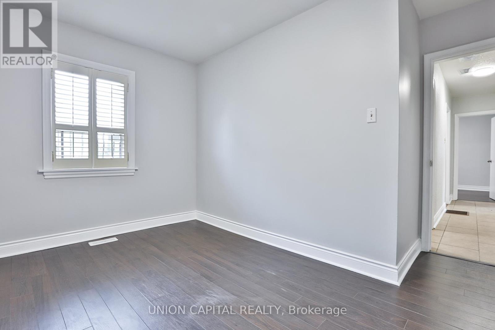 38 Claver Avenue, Toronto, ON - Indoor Photo Showing Other Room