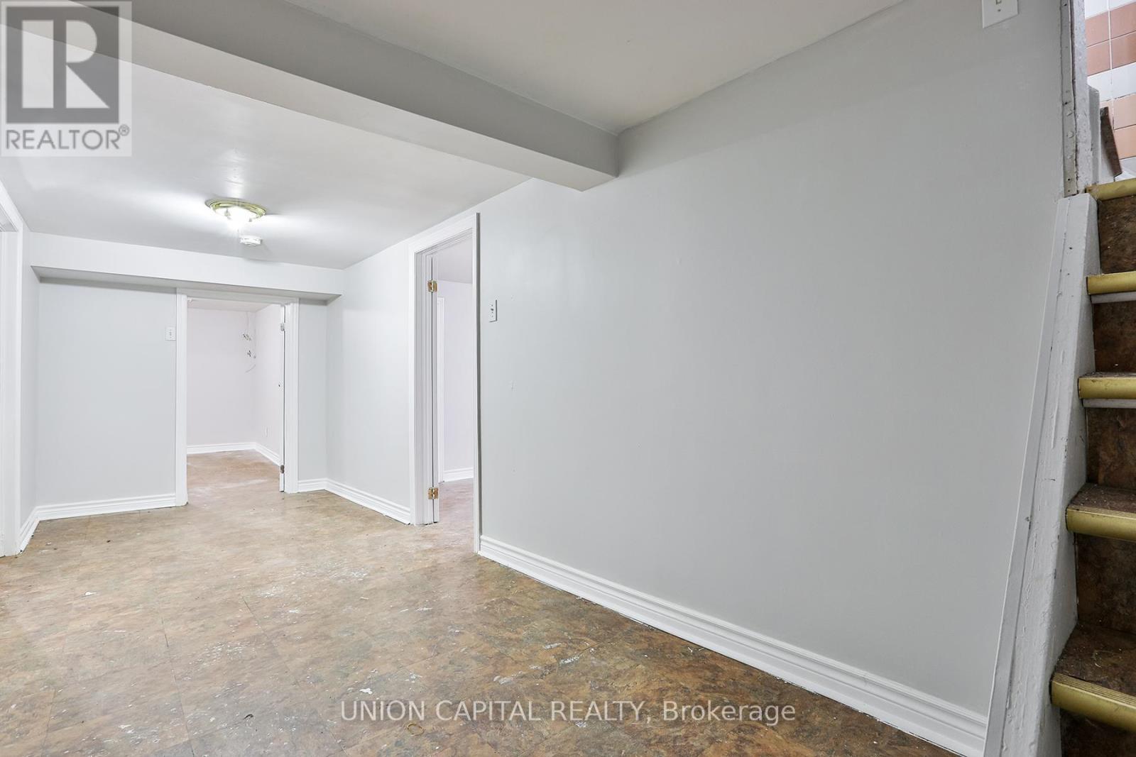 38 Claver Avenue, Toronto, ON - Indoor Photo Showing Other Room