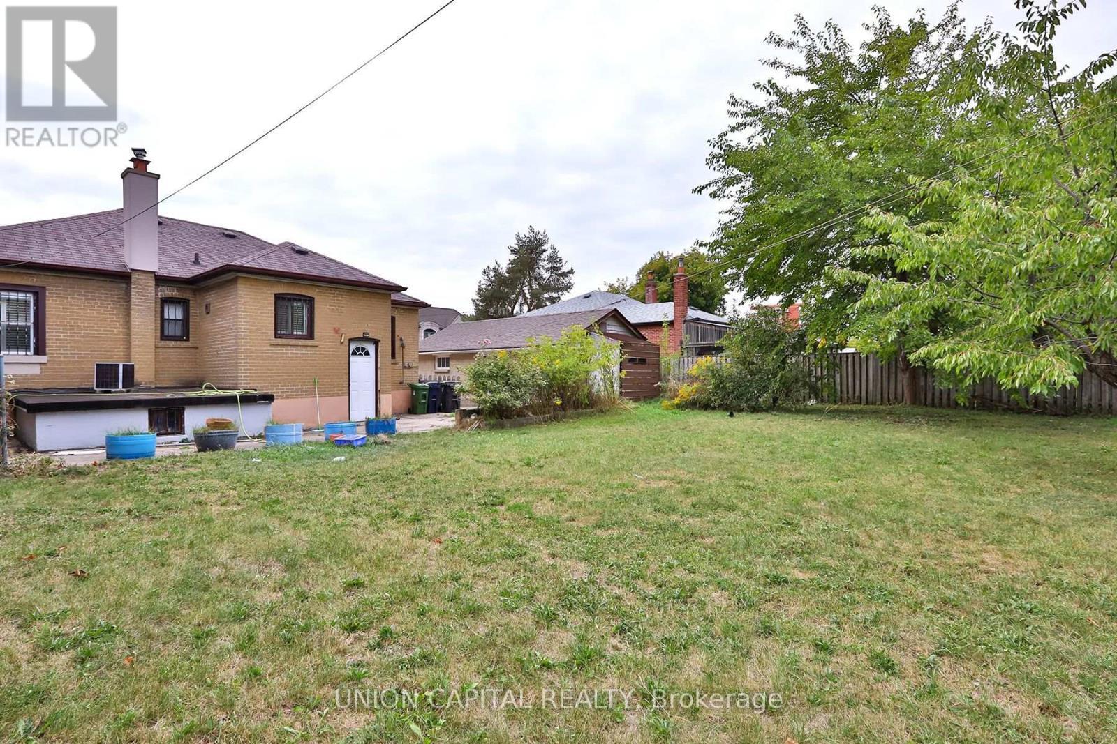 38 Claver Avenue, Toronto, ON - Outdoor