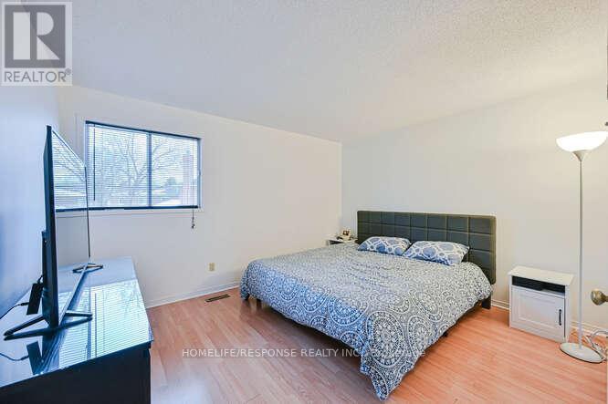 6103 Prairie Circle, Mississauga, ON - Indoor Photo Showing Bedroom