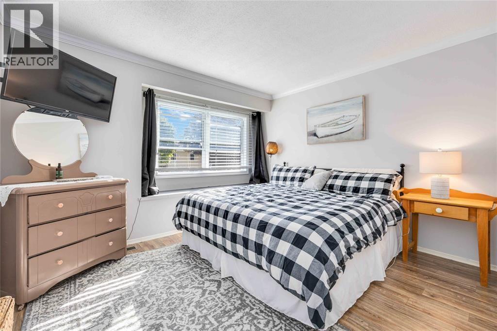 200 St Clair Boulevard Unit# 73, St Clair, ON - Indoor Photo Showing Bedroom