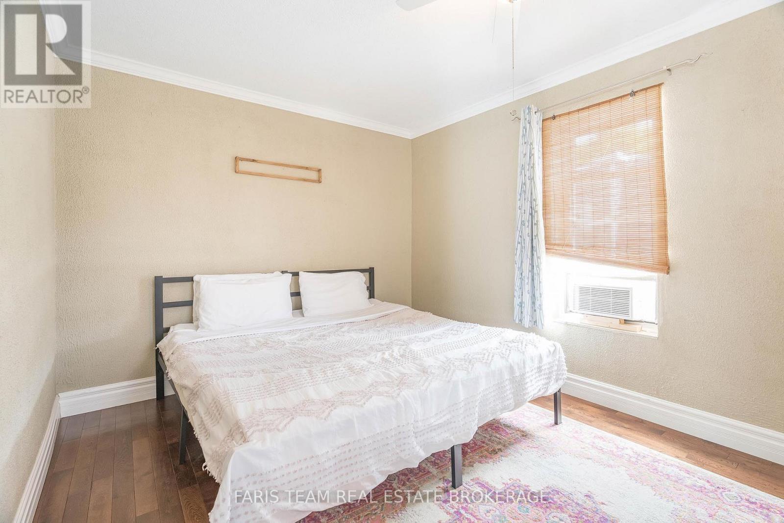 139 Veterans Lane, Tay, ON - Indoor Photo Showing Bedroom