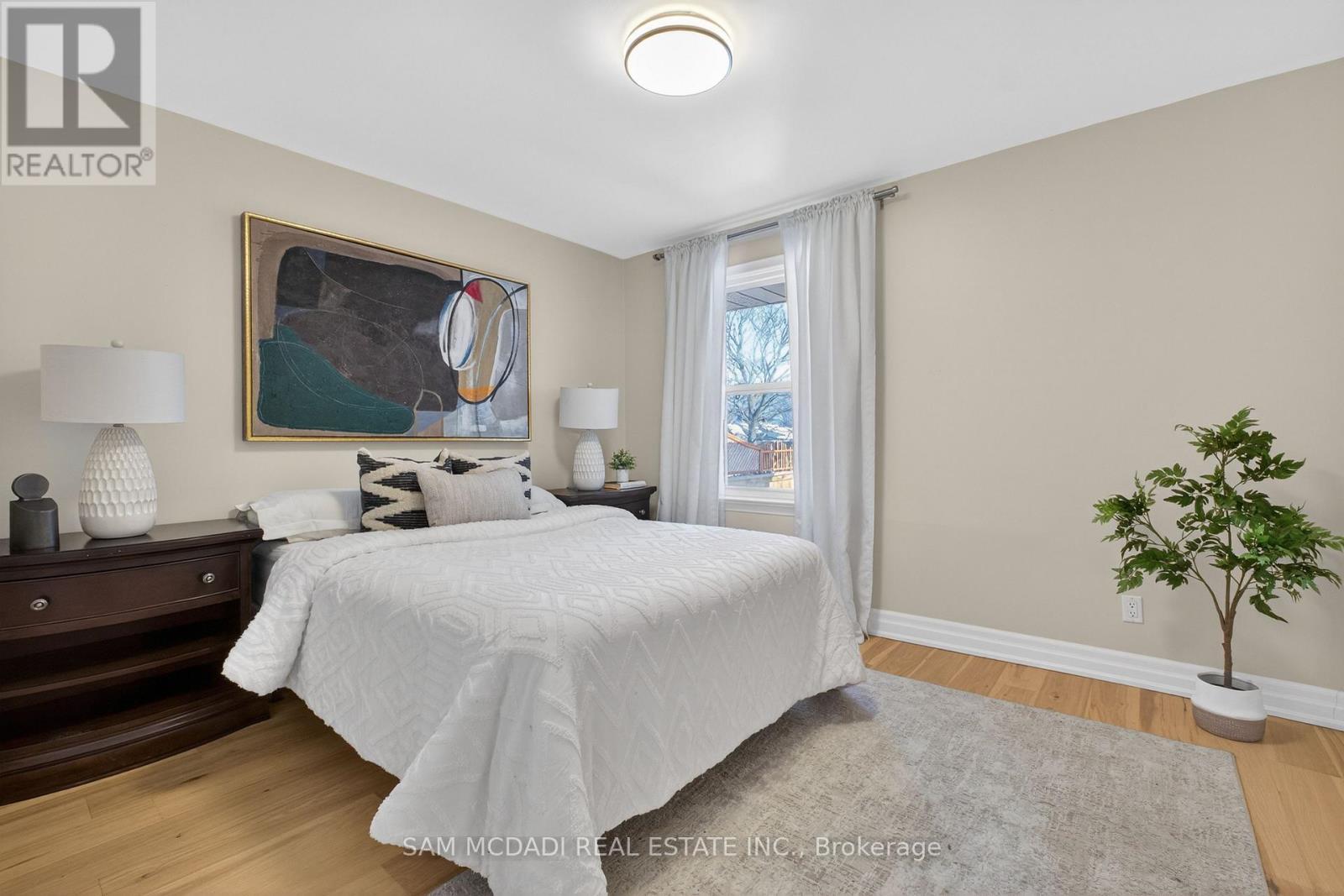1655 Springwell Avenue, Mississauga, ON - Indoor Photo Showing Bedroom