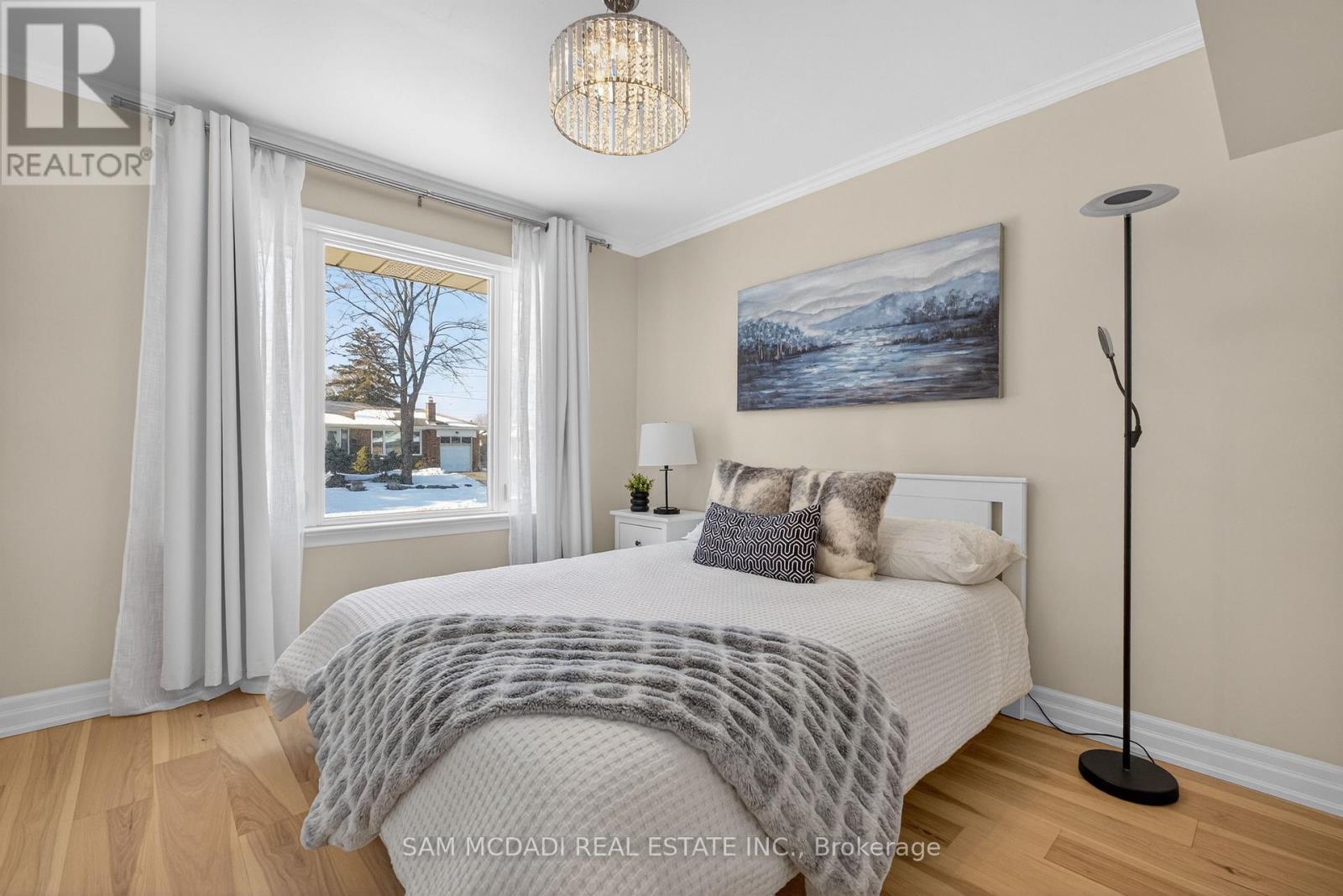 1655 Springwell Avenue, Mississauga, ON - Indoor Photo Showing Bedroom