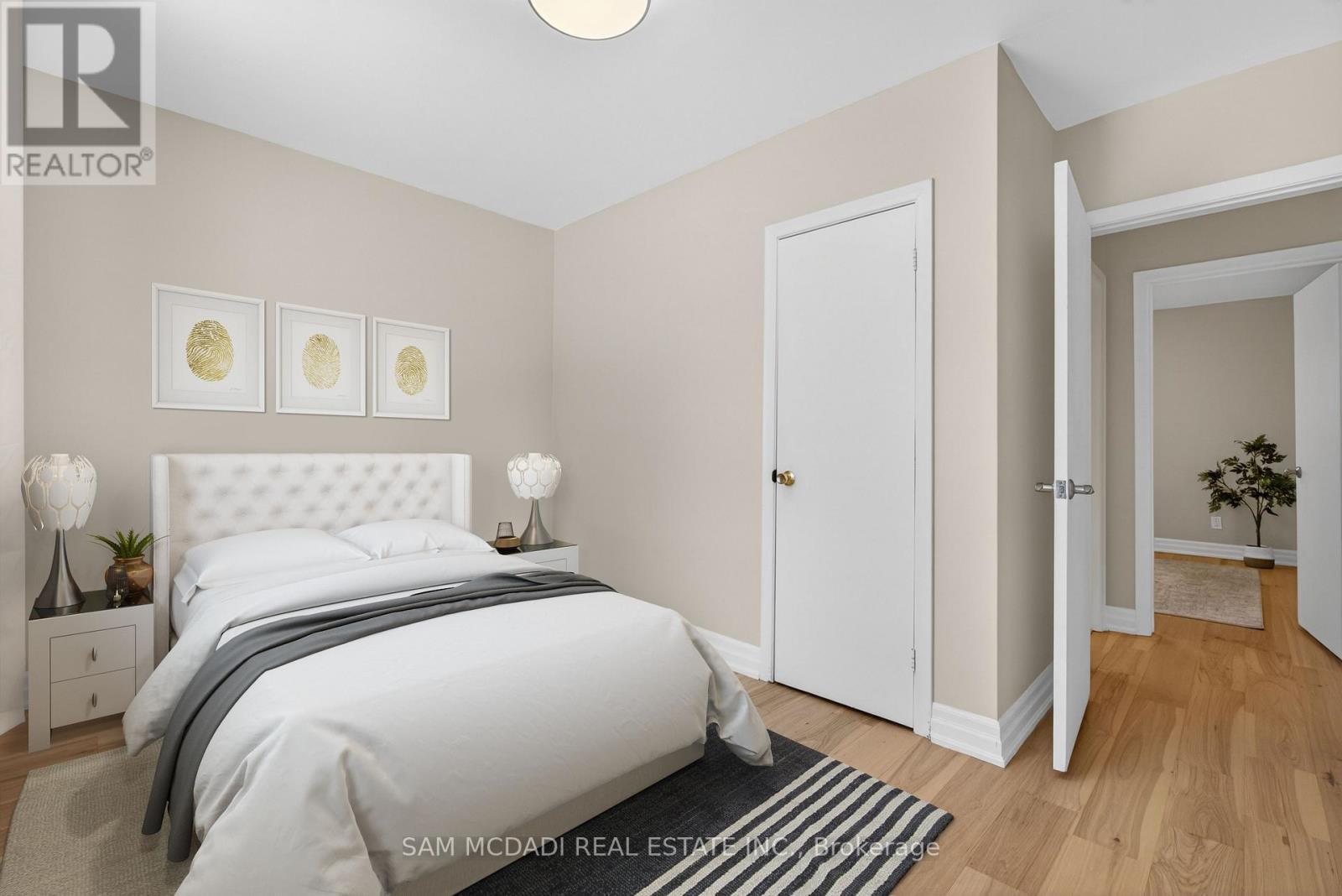 1655 Springwell Avenue, Mississauga, ON - Indoor Photo Showing Bedroom