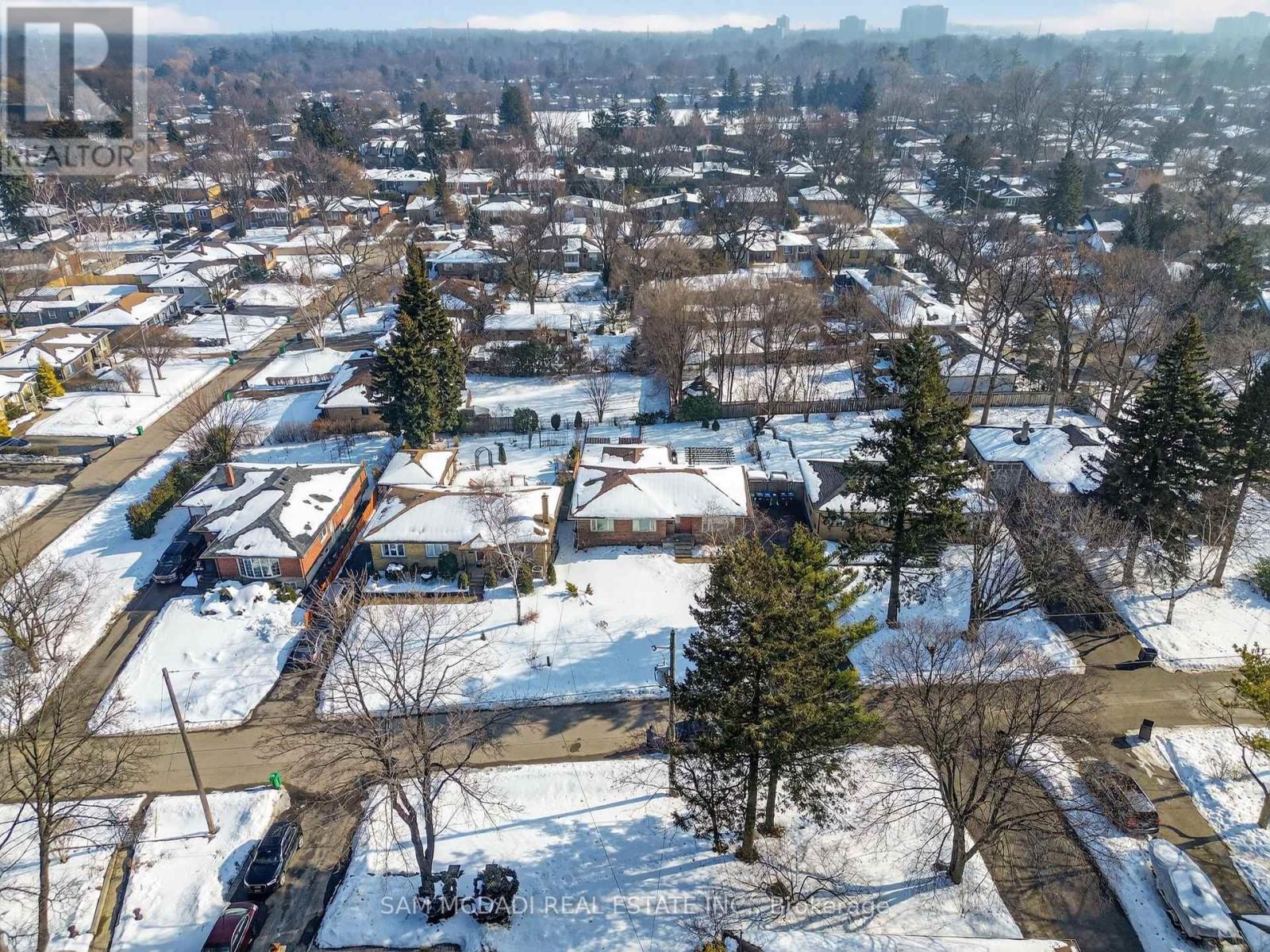 1655 Springwell Avenue, Mississauga, ON - Outdoor With View